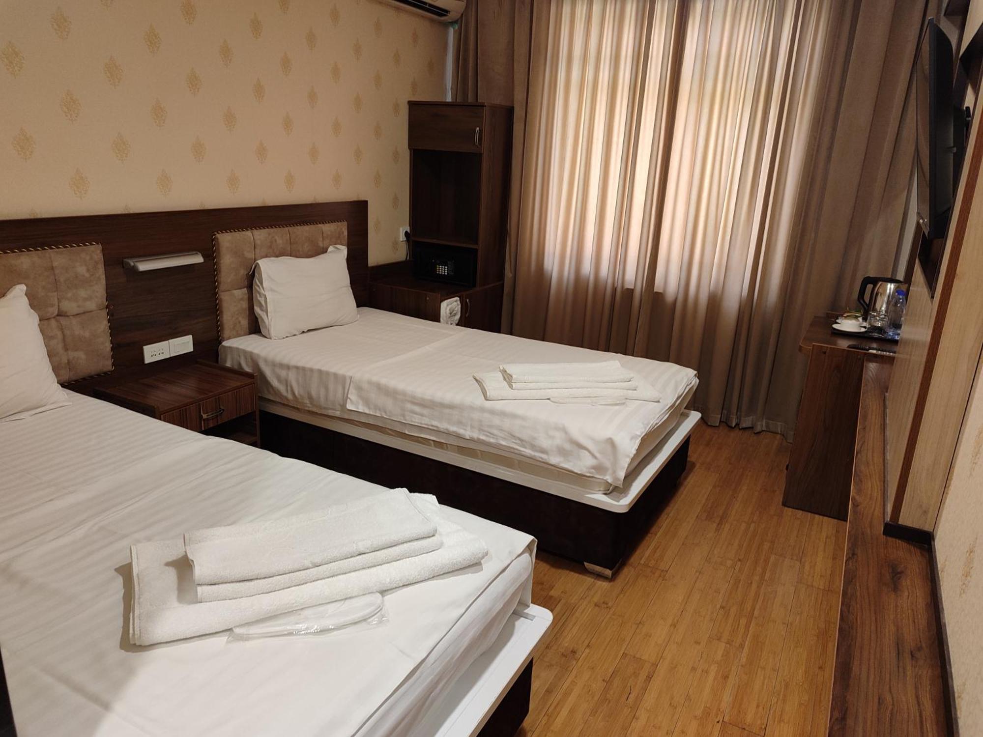 Grand Avenue Hotel Tashkent Exterior photo